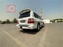 تۆیۆتا لاند کروزەر